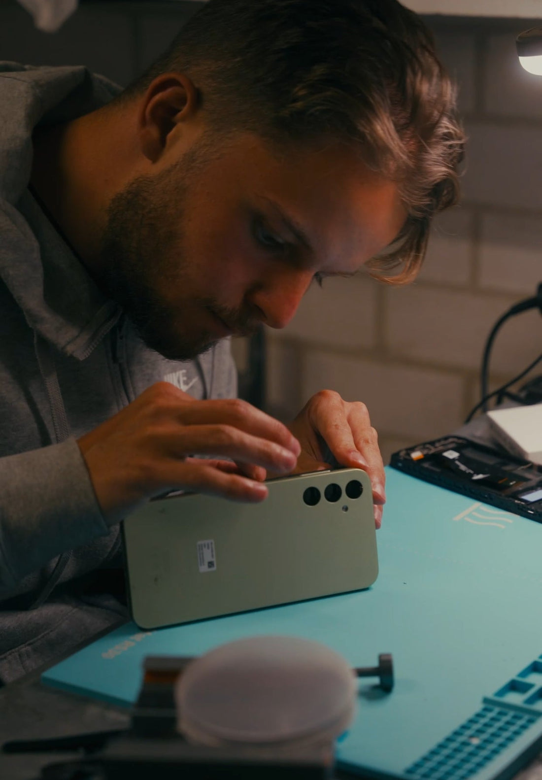 Gratis Parkeren bij HoevenMobile voor al je Telefoon Reparaties! - HoevenMobile