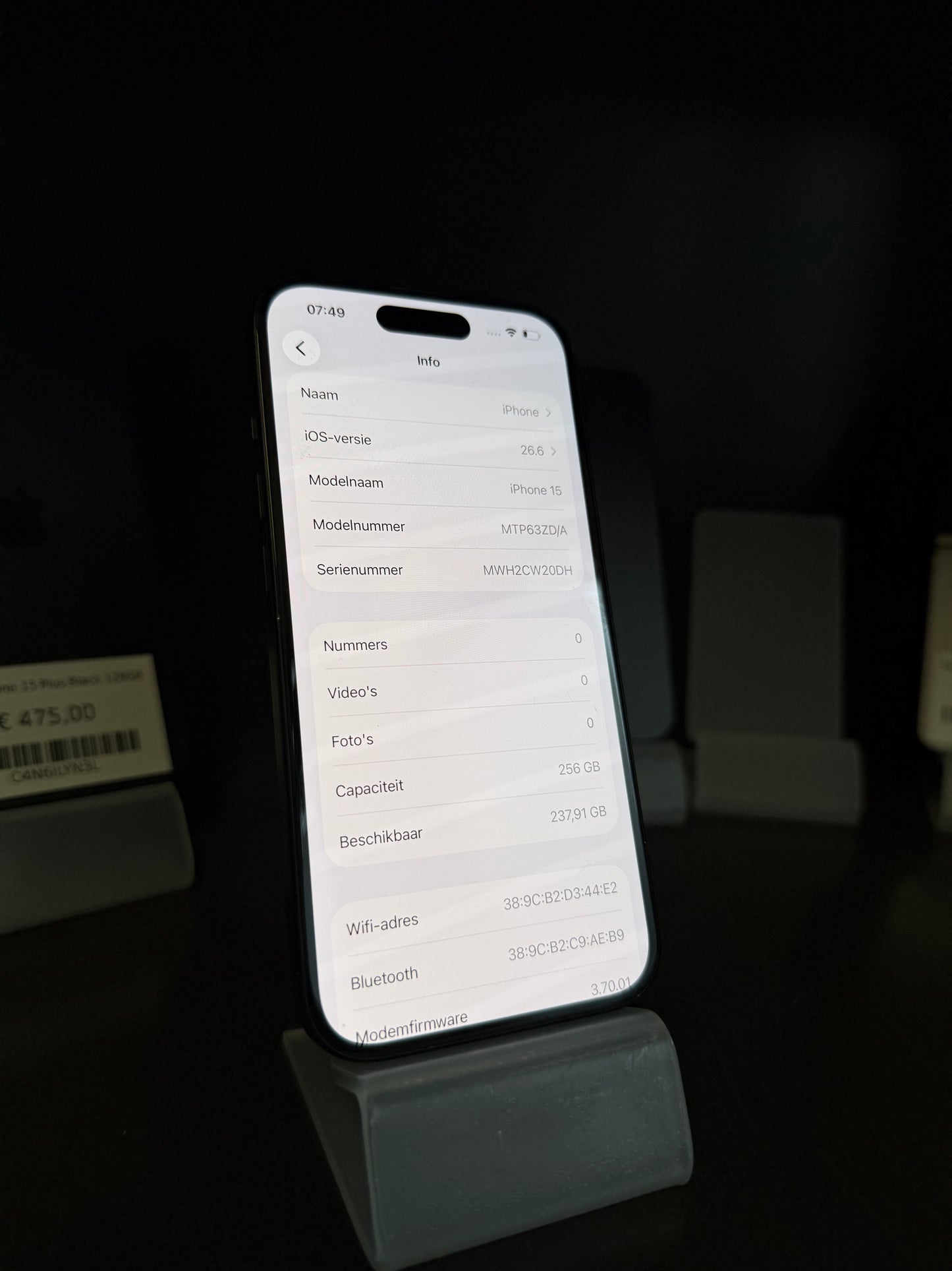 iPhone 15 256GB (Goed)